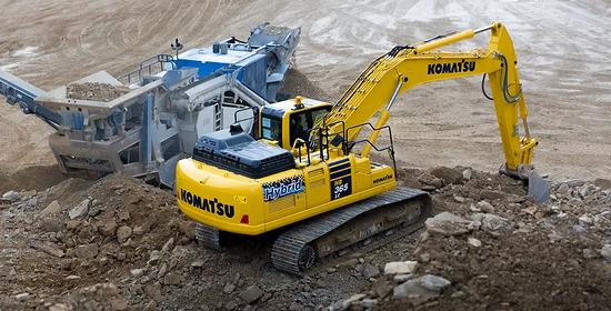 Komatsu excavators' operating hours hit a new high.