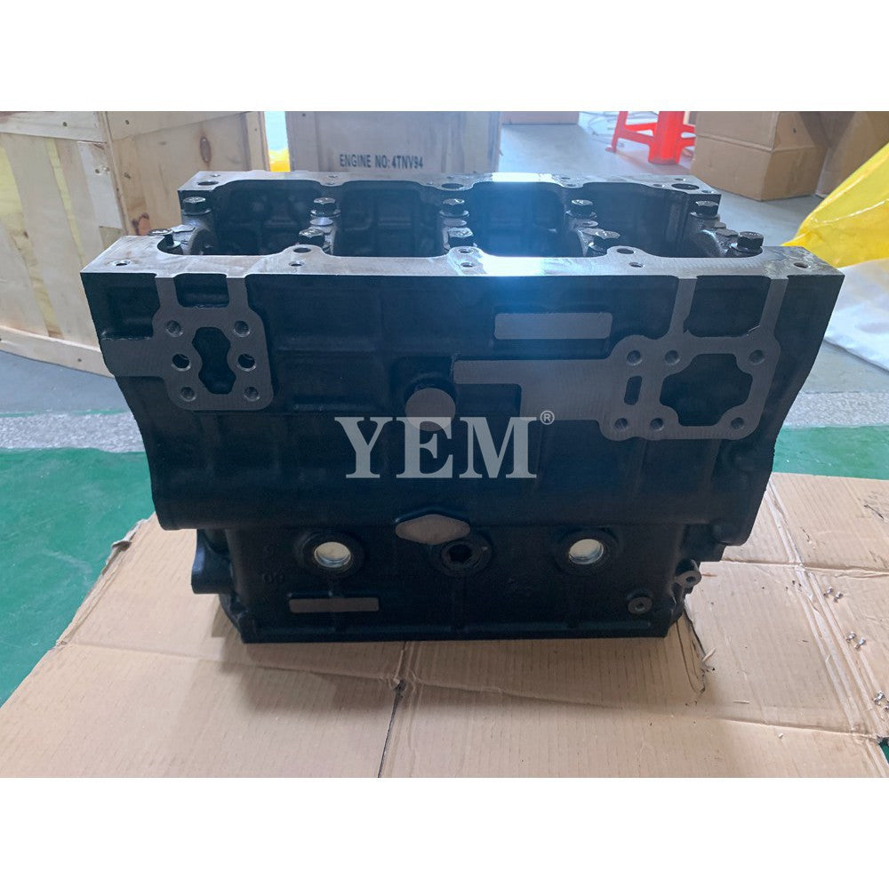 YANMAR 4TNE98 EXCAVATOR ENGINE PARTS 4TNE98 CYLINDER BLOCK For Yanmar