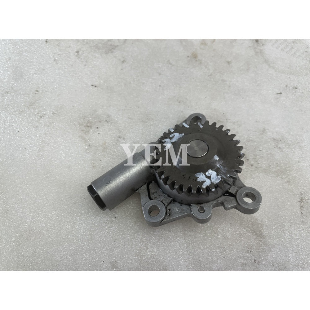 Engine Oil Pump For Yanmar 3TNM68 119125-32000 Excavator Parts Engine