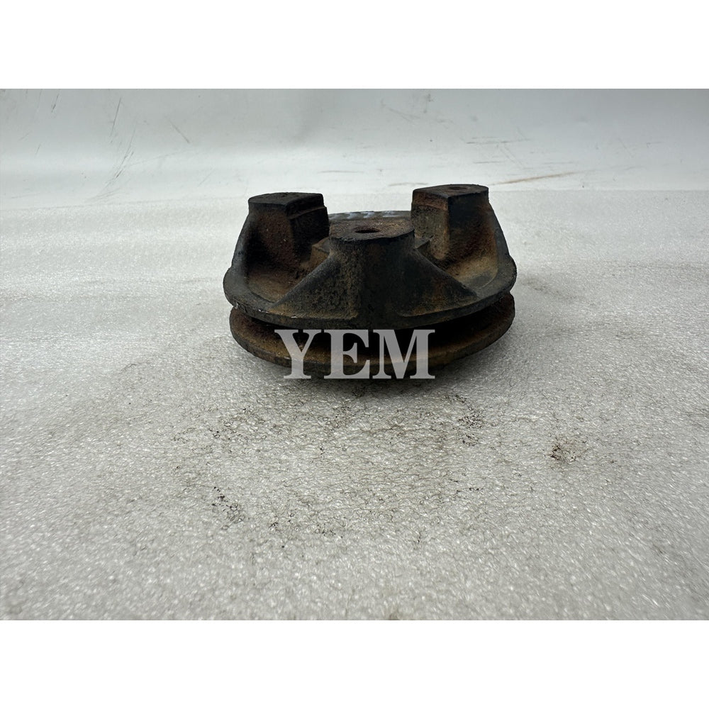 D722 Crankshaft Pulley For Kubota Excavator Parts Engine