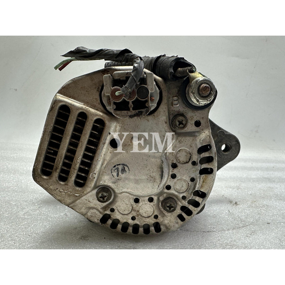 D902 Engine For Kubota Alternator 1G825-64011