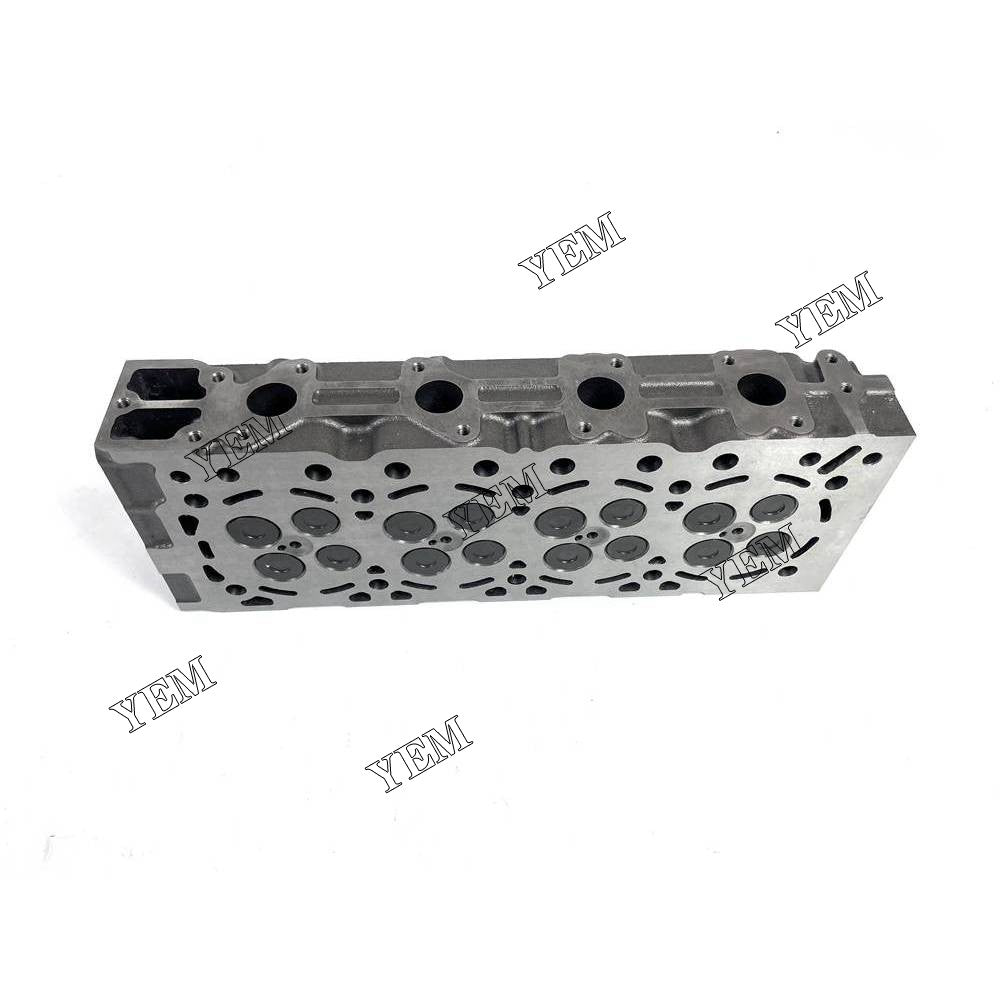 durable Cylinder Head Assembly For Kubota V2607 Engine Parts For Kubota