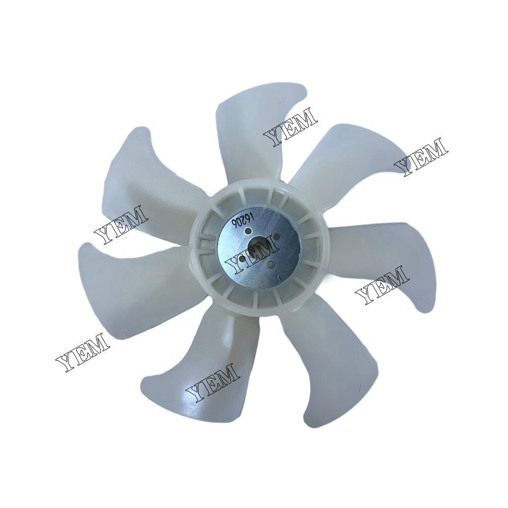 oem D1305 D1105 16206-74112 Fan Blade Kubota D1305 D1105 Engine