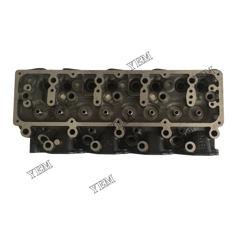 durable cylinder head For Nissan TD27 Engine Parts