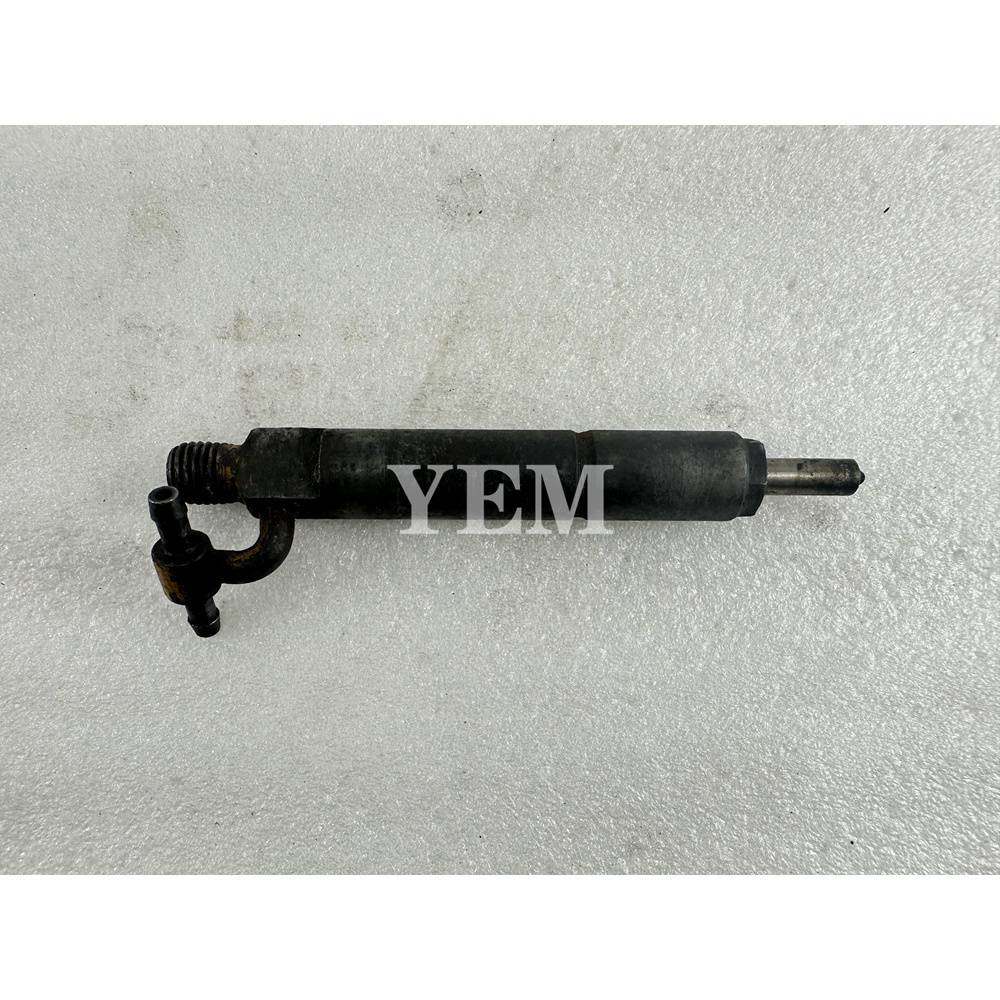 USED For Komatsu Engine 6207-11-3110 4D95 Fuel Injector OEM Parts For Komatsu