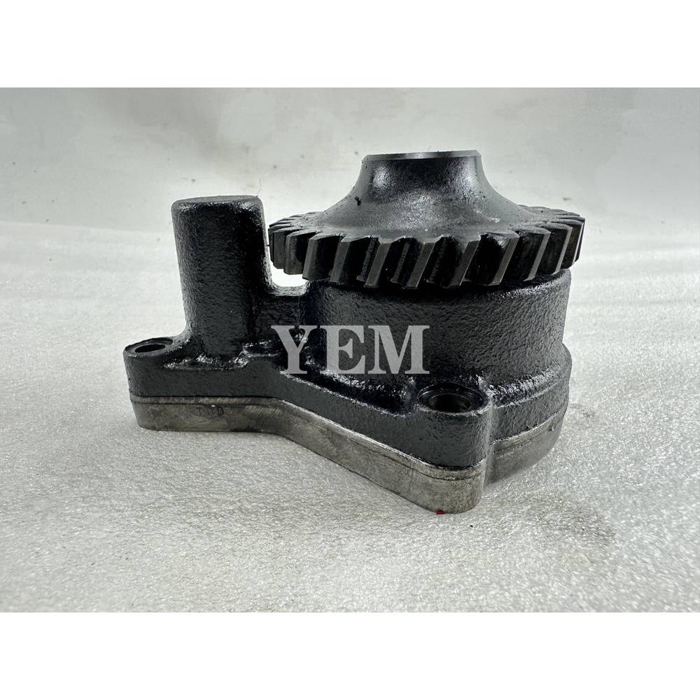 3TNV82 Oil Pump 29T 129001-32001 For Yanmar Excavator Parts For Yanmar