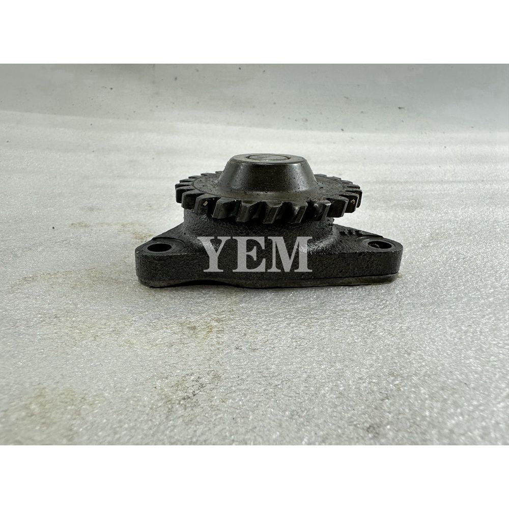 2TN66 Oil Pump 25T 119260-32000 For Yanmar Excavator Parts For Yanmar