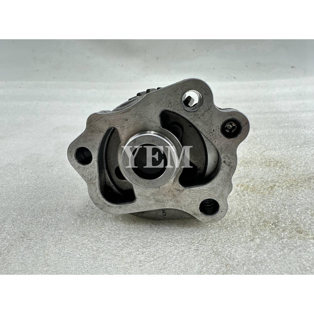 Z482 Oil Pump 31T 16851-35012 For Kubota Excavator Parts For Kubota