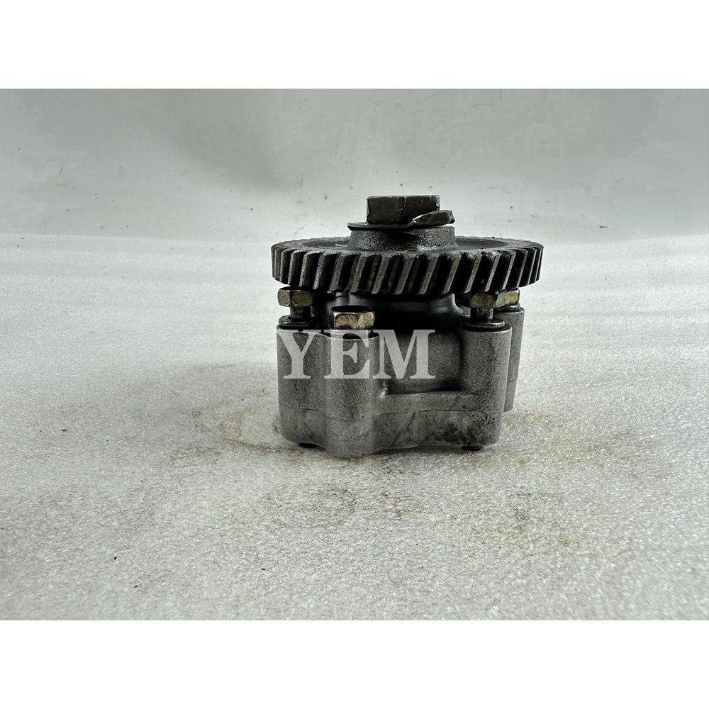 Z851 Oil Pump 45T For Kubota Excavator Parts For Kubota