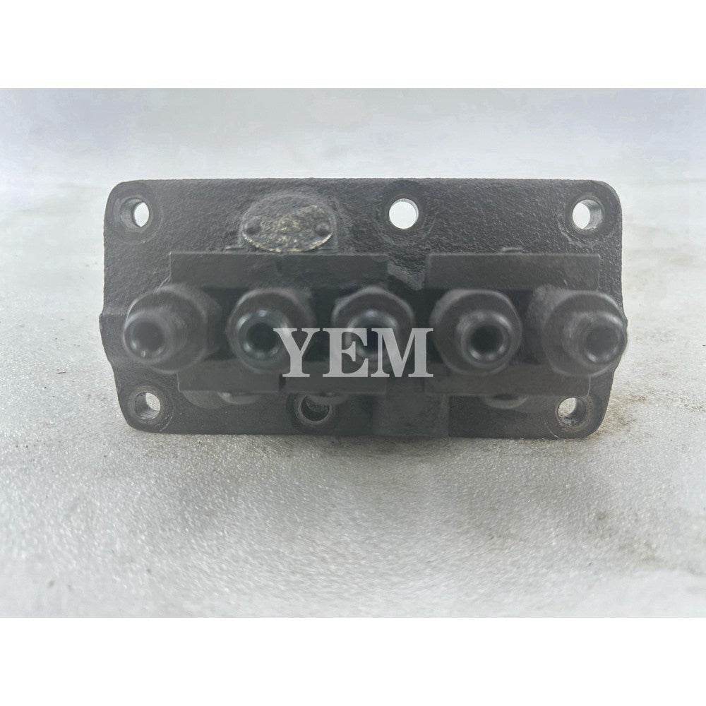 Used Fuel Injection Pump For Kubota F2503T Excavator Engine Parts For Kubota