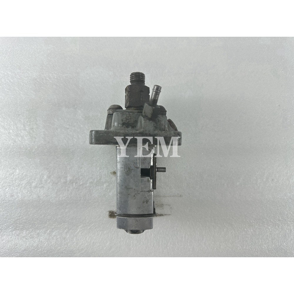 Used Fuel Injection Pump 17529-5101 For Kubota D722 Excavator Engine Parts For Kubota