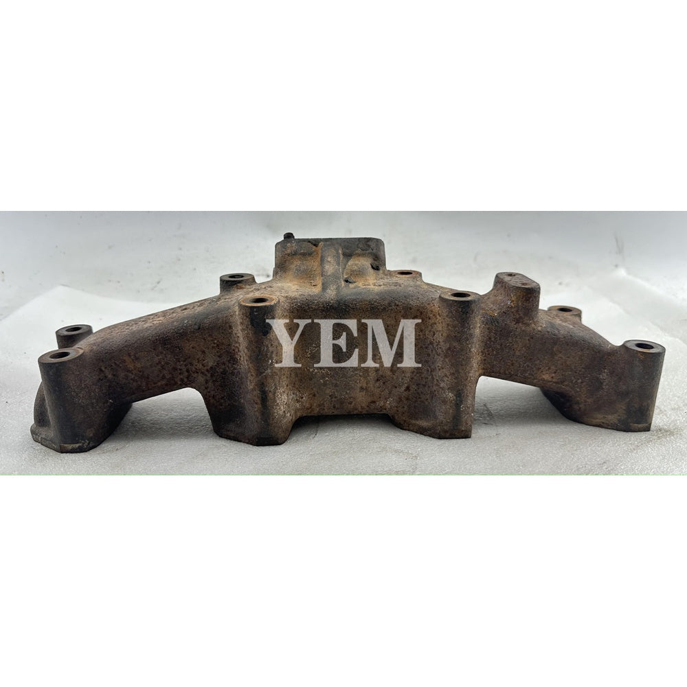 Used Exhaust Manifold For Yanmar 4TNV106 Engine AF880 tractor For Yanmar