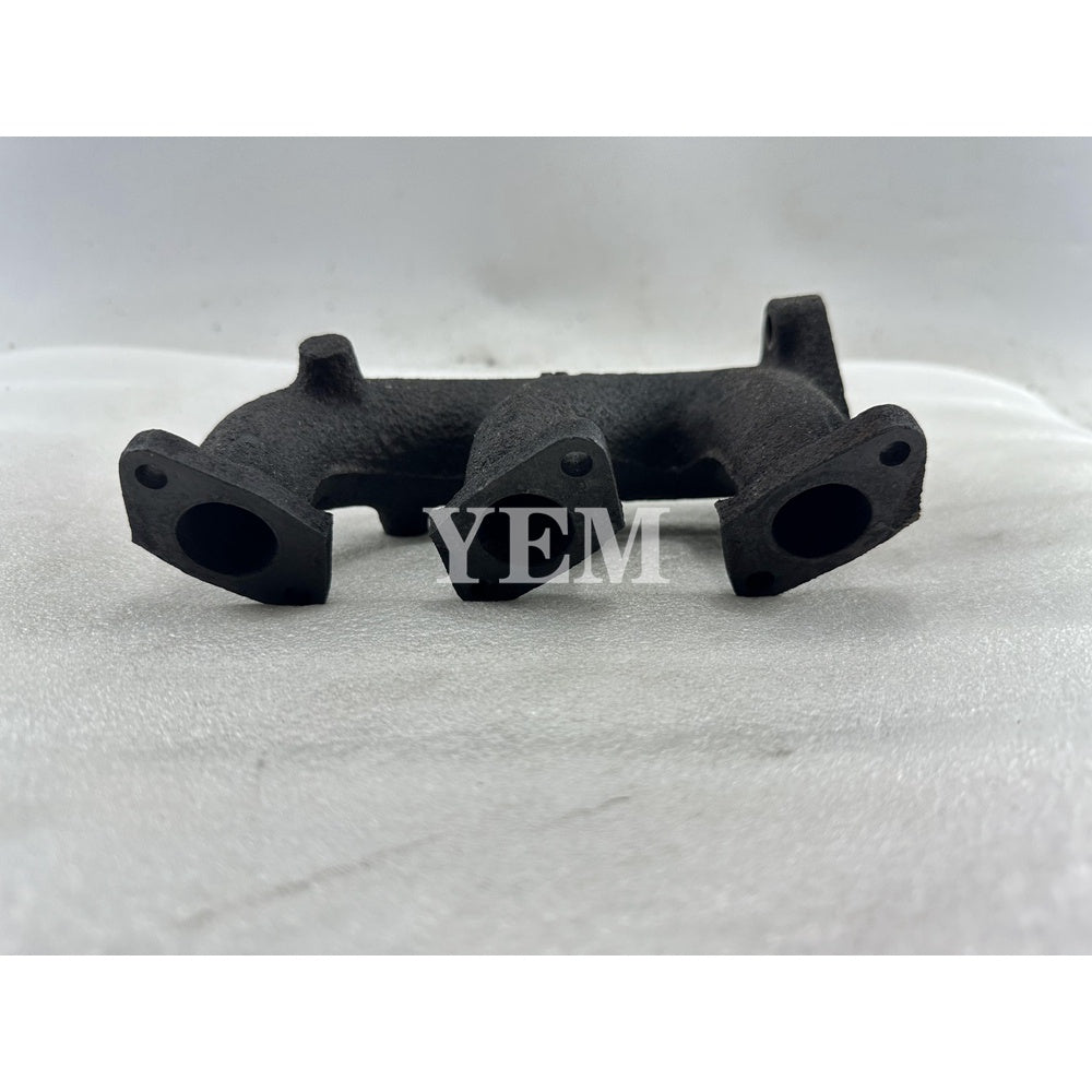 Used Exhaust Manifold For Kubota D662 Engine D662 D662-E D662-EB D662-E2B For Kubota