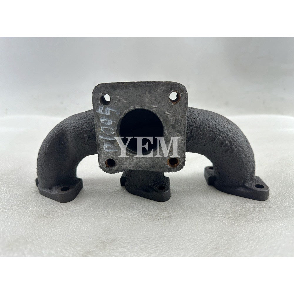 Used Exhaust Manifold For Kubota D1005 Engine Cams 216 excavator For Kubota