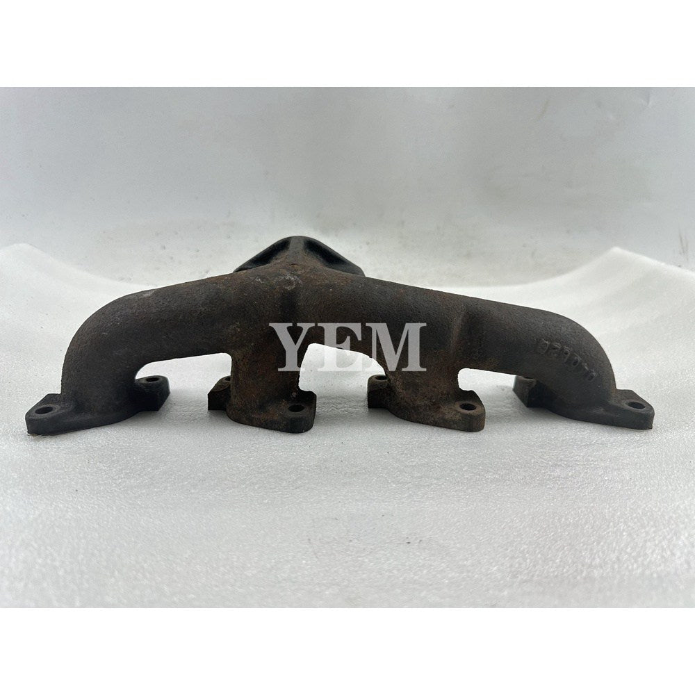 Used Exhaust Manifold 16661-12310 For Kubota V2203 Engine L4200 GL-400 T450 KL415 T430 B300B B300 S175 S130 1300D skid steer loader For Kubota