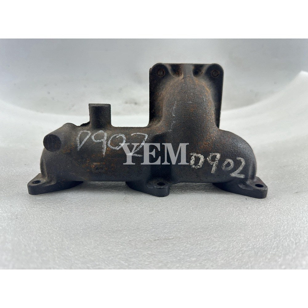 Used Exhaust Manifold 1E121-12310 For Kubota D902 Engine BX2360 BX23S ZD1021 ZD323 450 BX25D WD-825 DA-725 mini loader For Kubota