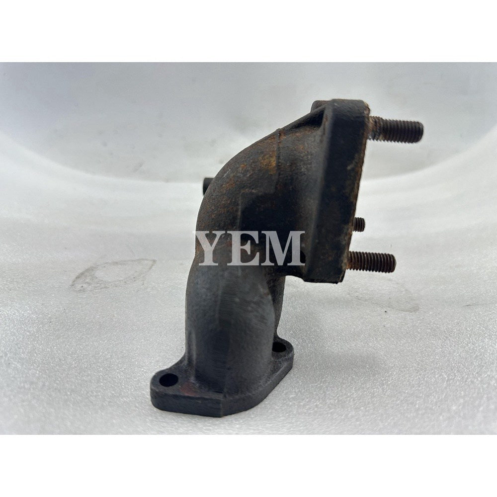 Used Exhaust Manifold 1E121-12310 For Kubota D902 Engine BX2360 BX23S ZD1021 ZD323 450 BX25D WD-825 DA-725 mini loader For Kubota