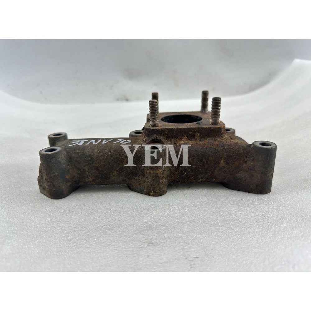 Used Exhaust Manifold For Yanmar 3TNV70 Engine John Deere 20C tractor For Yanmar