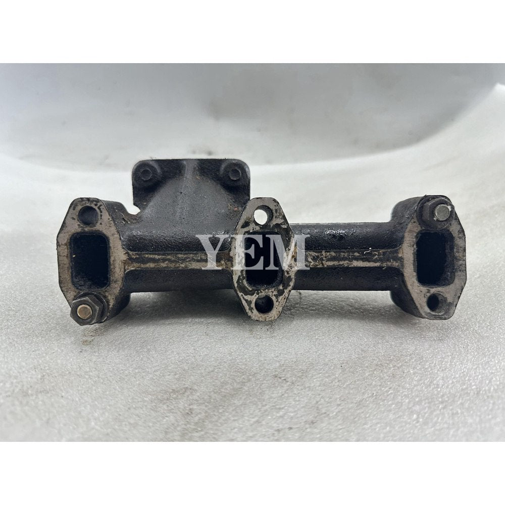 Used Exhaust Manifold For Yanmar 3TNA72 Engine Kobelco Excavator SK15SR For Yanmar