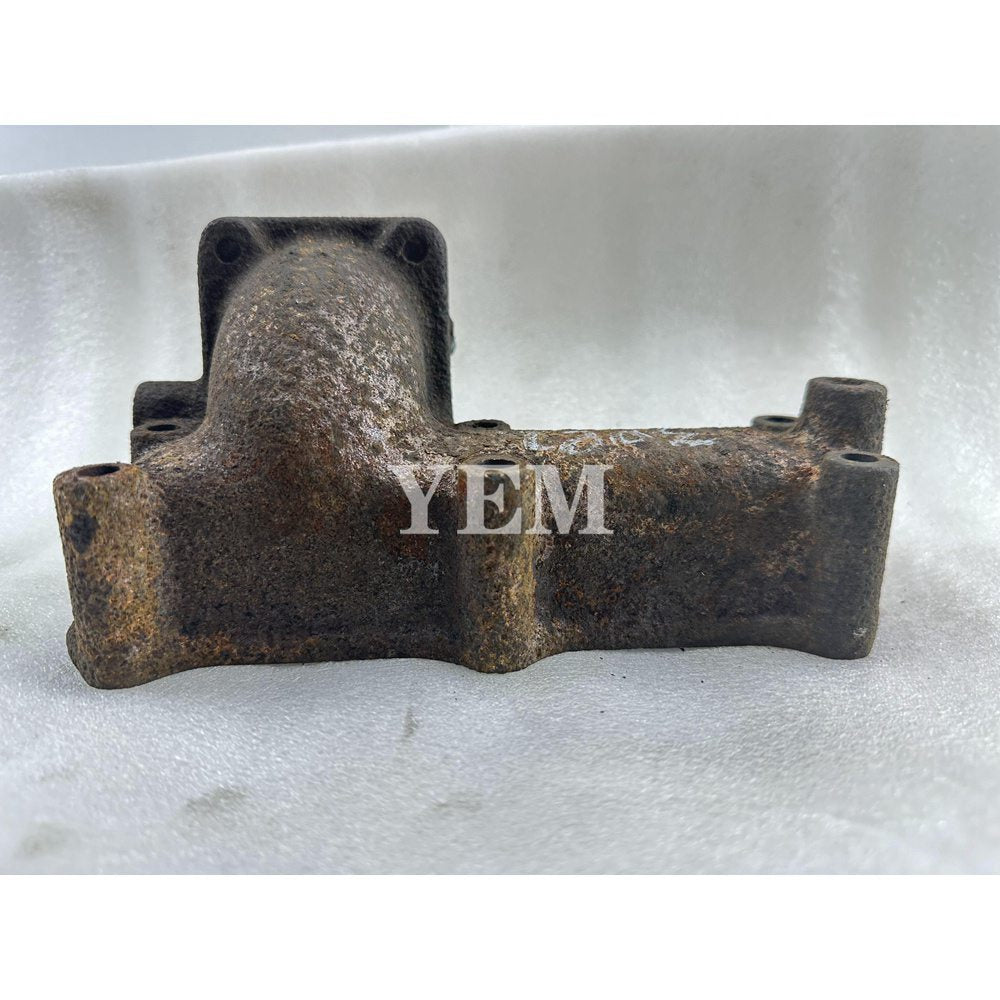 Used Exhaust Manifold For Yanmar 3D82 Engine Excavator PC27R-8 For Yanmar