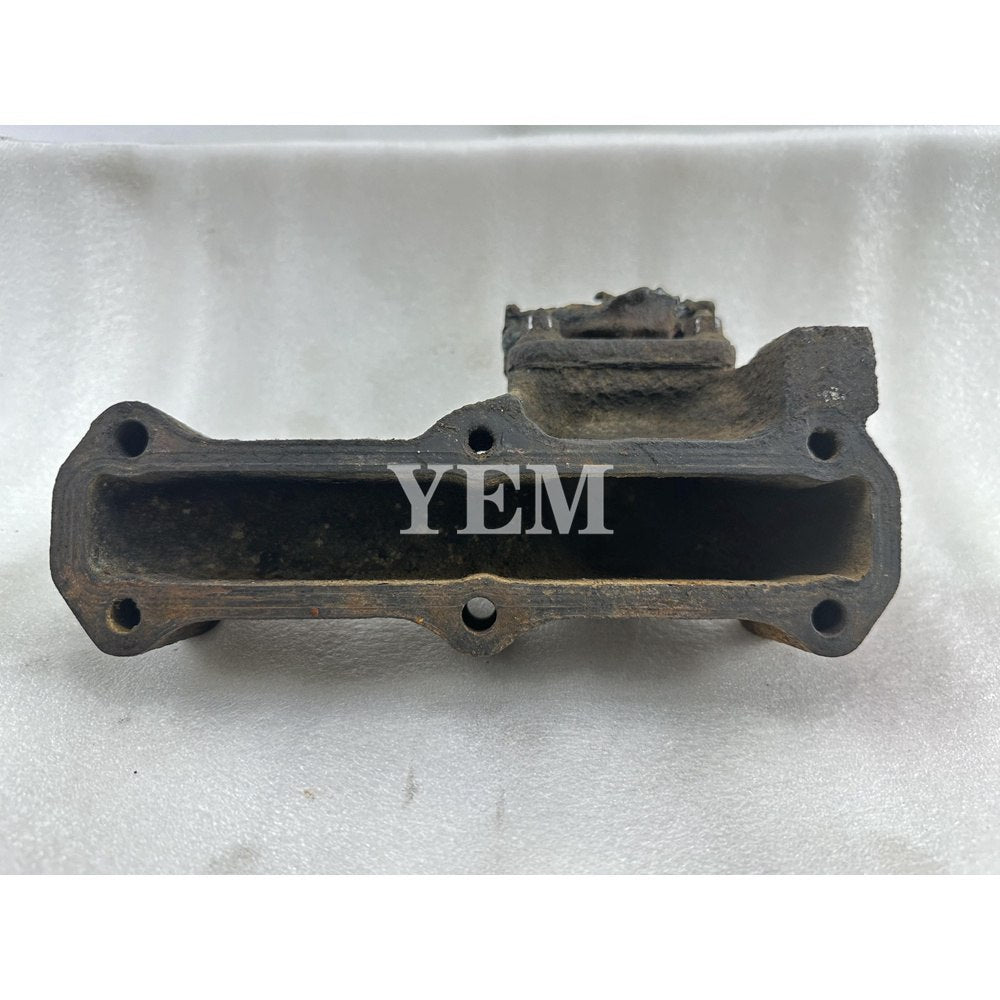 Used Exhaust Manifold For Yanmar 3D82 Engine Excavator PC27R-8 For Yanmar