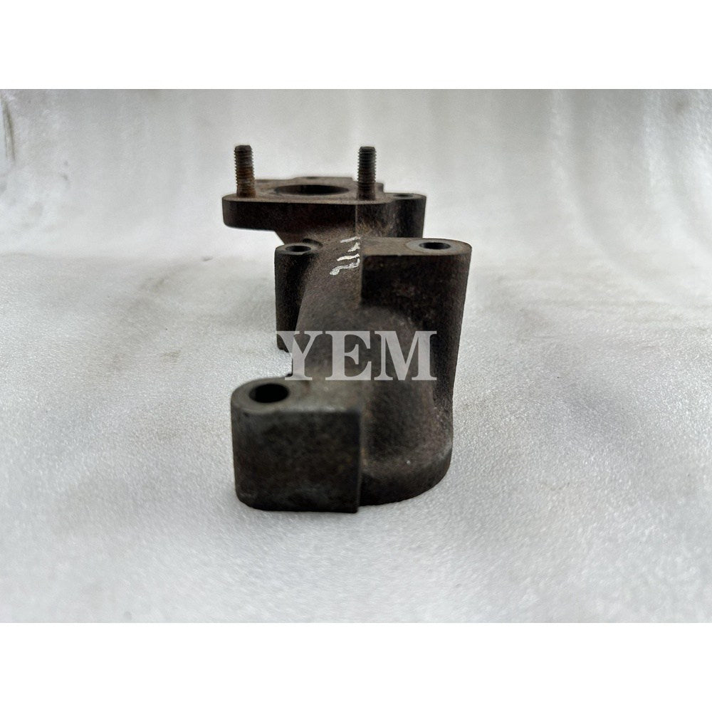 Used Exhaust Manifold For Isuzu 3LD1 Engine Hanix H 36 R excavator For Isuzu