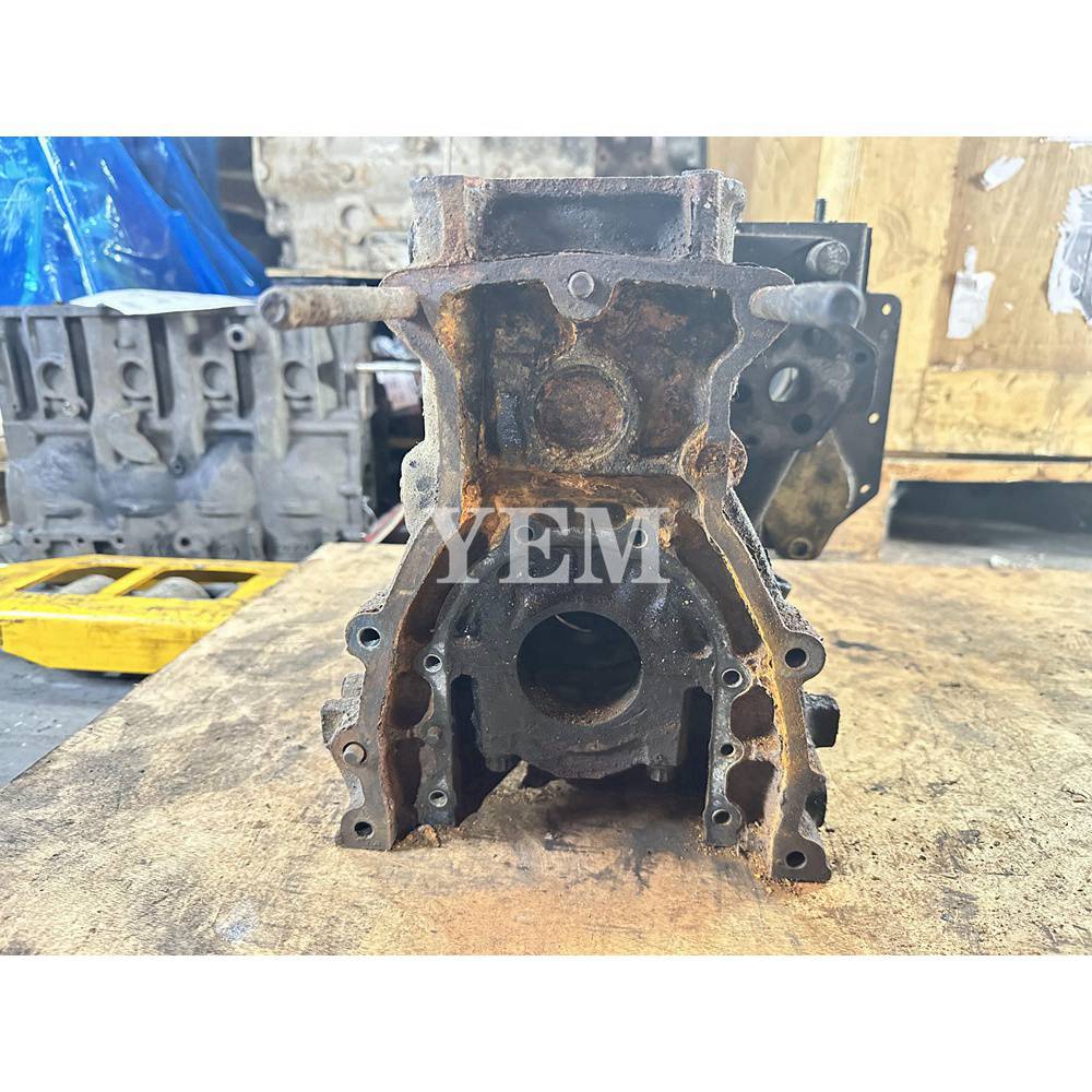 3KC1 Cylinder Block For Isuzu Gehlmax MB 148 excavator For Isuzu