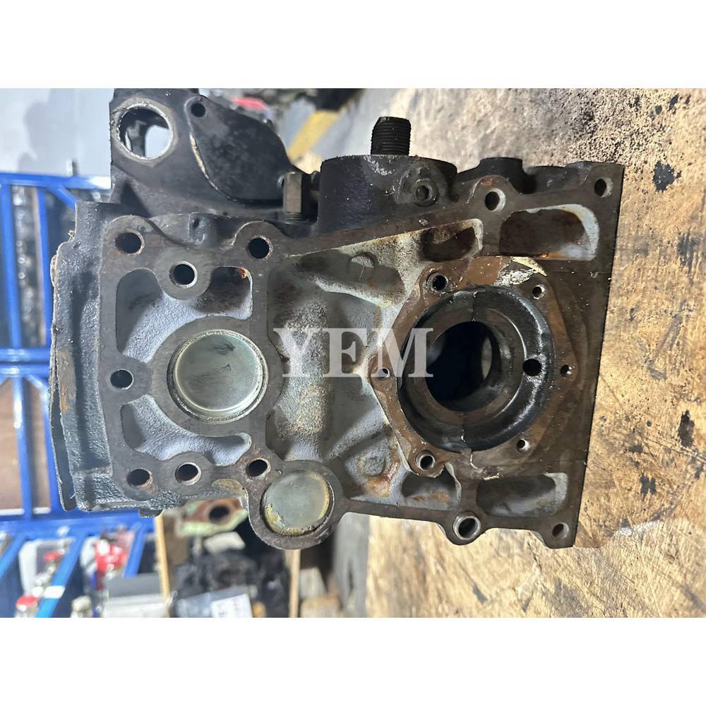 L2E Cylinder Block For Mitsubishi MT372 tractor For Mitsubishi