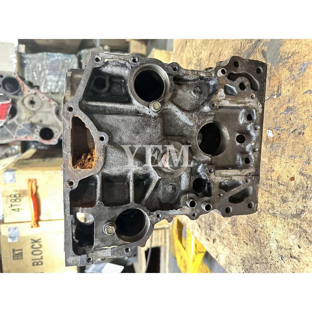 L2E Cylinder Block For Mitsubishi MT372 tractor For Mitsubishi