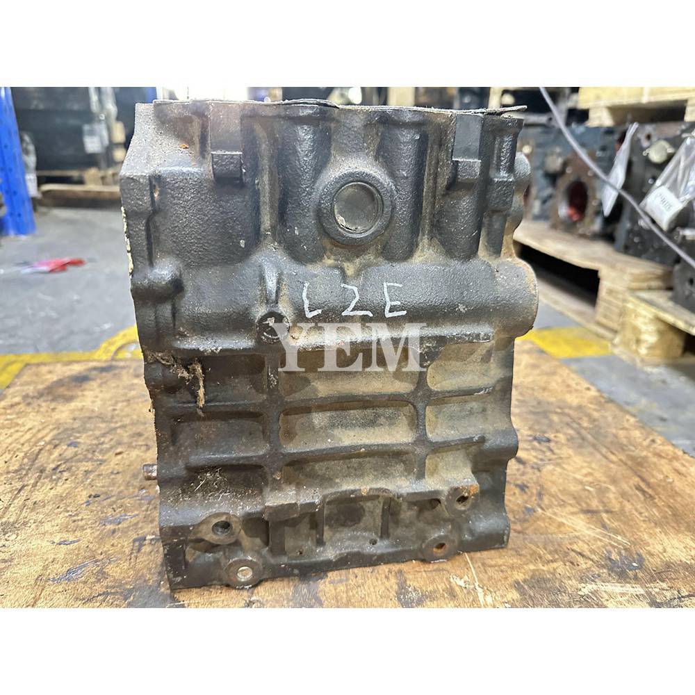 L2E Cylinder Block For Mitsubishi MT372 tractor For Mitsubishi