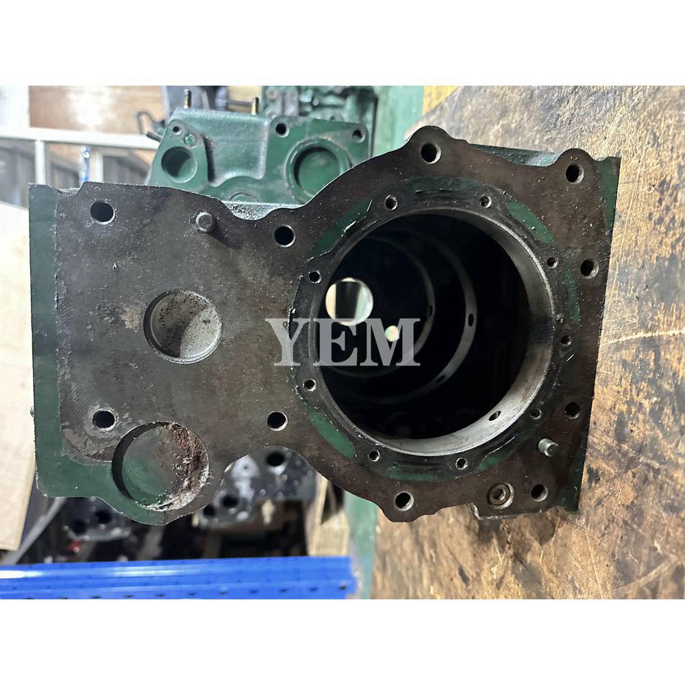 D1005 Cylinder Block For Kubota Cams 216 excavator For Kubota