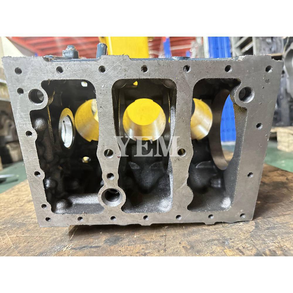 D782 Cylinder Block For Kubota GR2110 ZD21 B7410 L200 tractor For Kubota