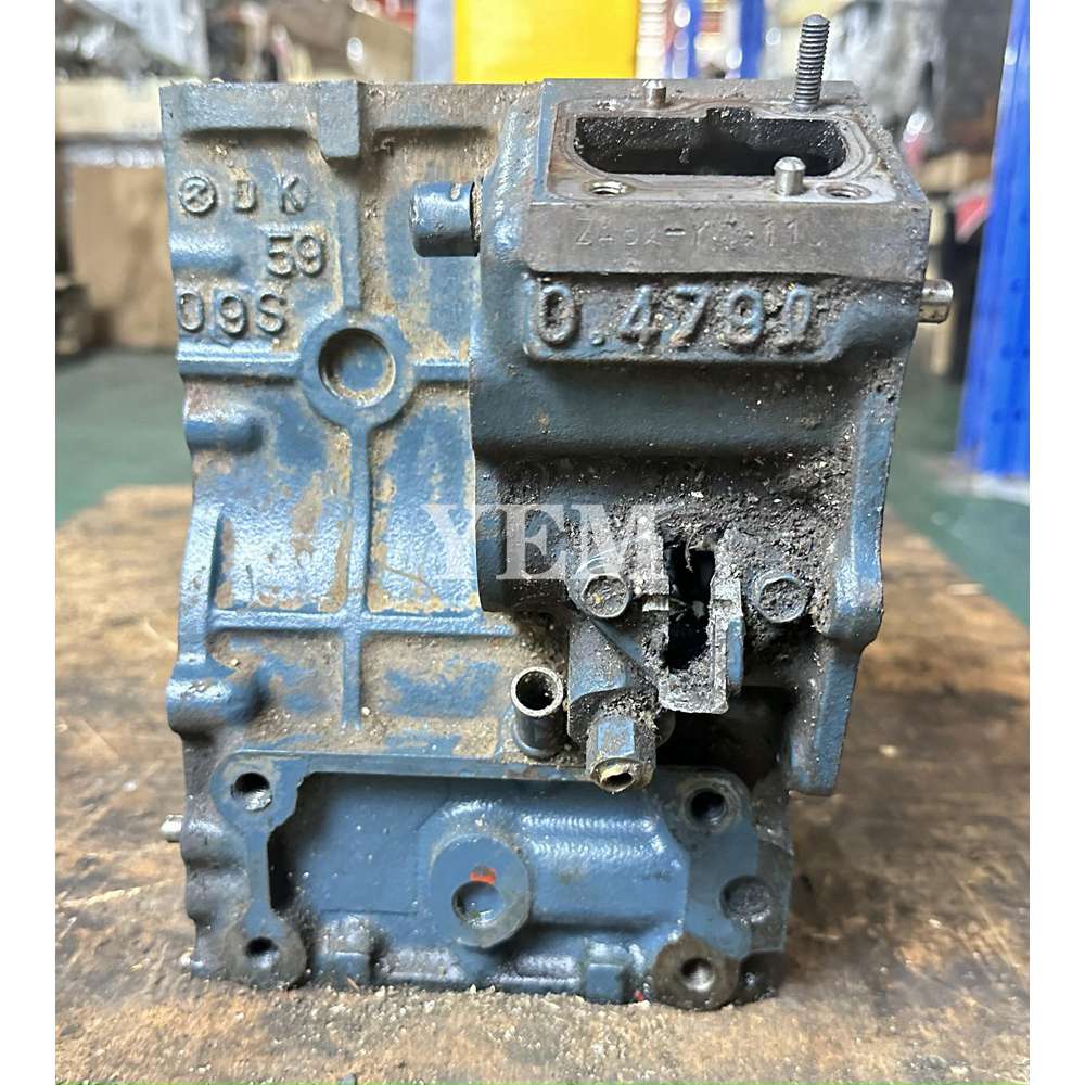 Z482 Cylinder Block 16853-01016 For Kubota Gehlmax MB 048 excavator For Kubota