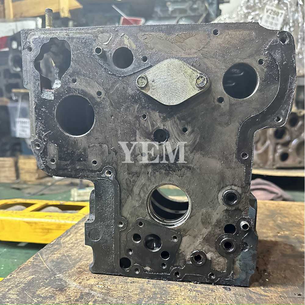 D850 Cylinder Block For Kubota B40 B6200 B6200HST B1502 B1-14 tractor For Kubota