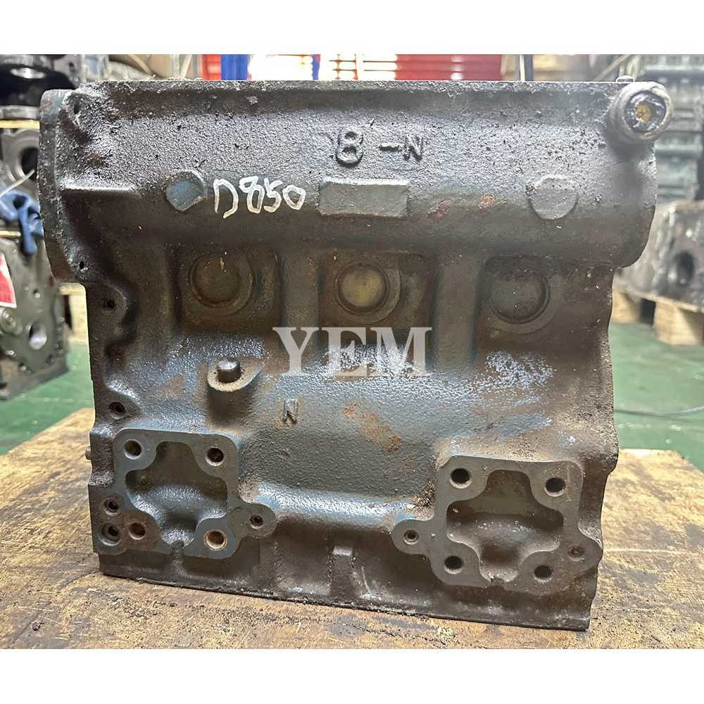 D850 Cylinder Block For Kubota B40 B6200 B6200HST B1502 B1-14 tractor For Kubota