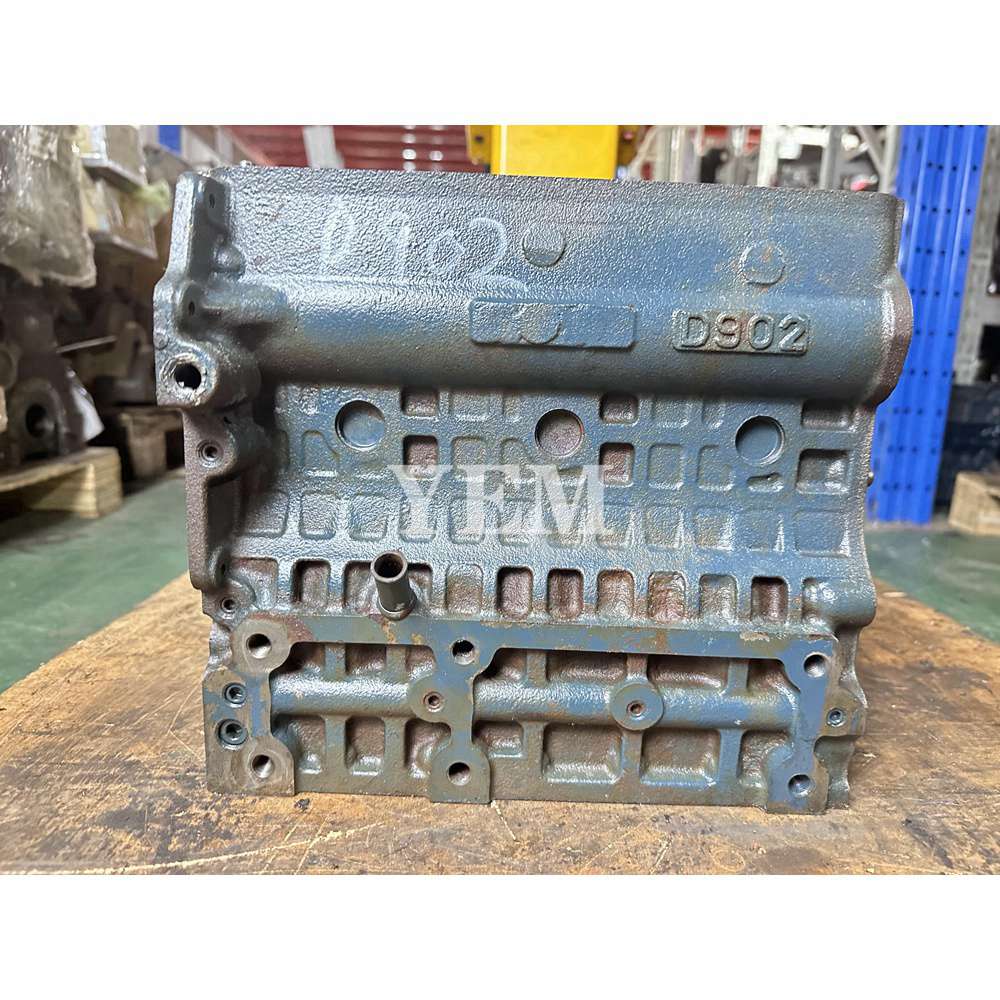 D902 Cylinder Block For Kubota BX2360 BX23S ZD1021 ZD323 450 BX25D WD-825 DA-725 mini loader For Kubota