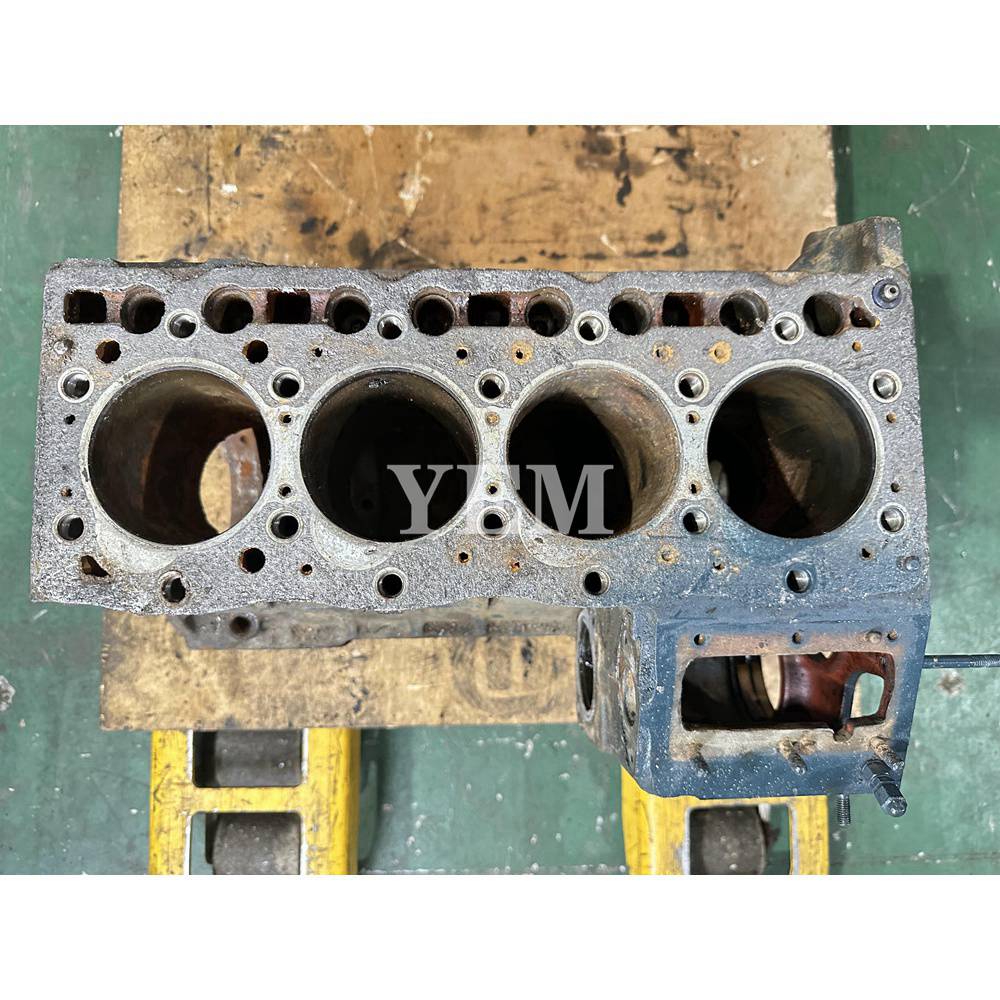 V1205 Cylinder Block For Kubota V1205 Excavator tractor Engine