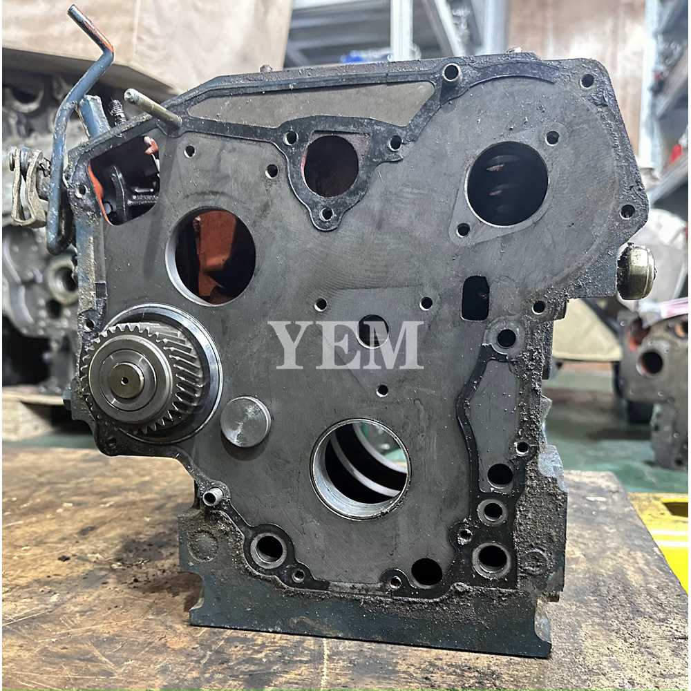 D905 Cylinder Block For Kubota 525 B1700 F2100BX22 backhoe-loader tractor engine For Kubota