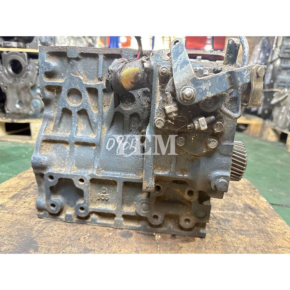 D905 Cylinder Block For Kubota 525 B1700 F2100BX22 backhoe-loader tractor engine For Kubota