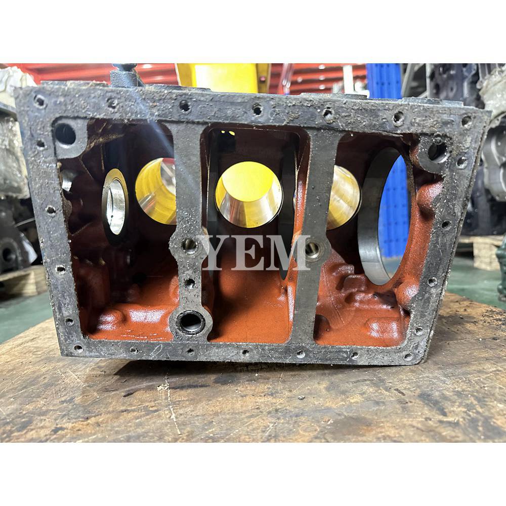 D905 Cylinder Block For Kubota 525 B1700 F2100BX22 backhoe-loader tractor engine For Kubota