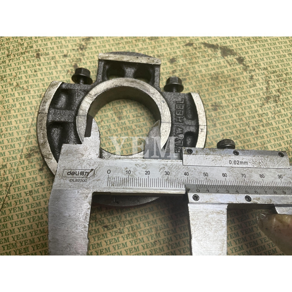 FOR KUBOTA ENGINE D782 MAIN BEARING SEAT (USED) For Kubota