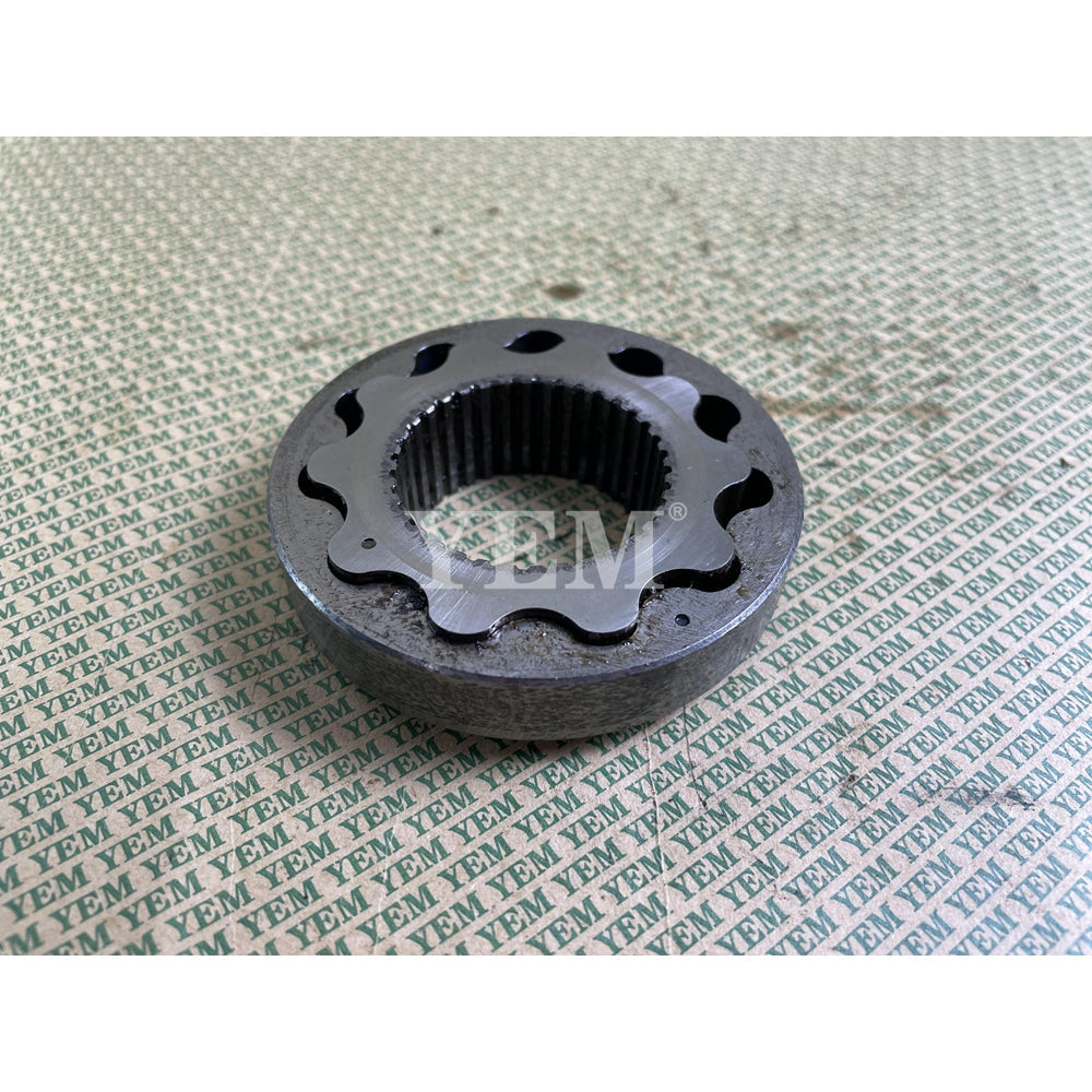 FOR KUBOTA ENGINE V1505 OIL PUMP (USED) For Kubota