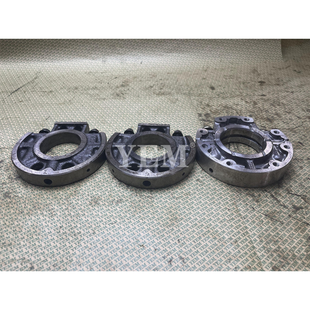 USED MAIN BEARING CASE 16851-04040 16861-04050 16851-07090 FOR KUBOTA D722 ENGINE For Kubota