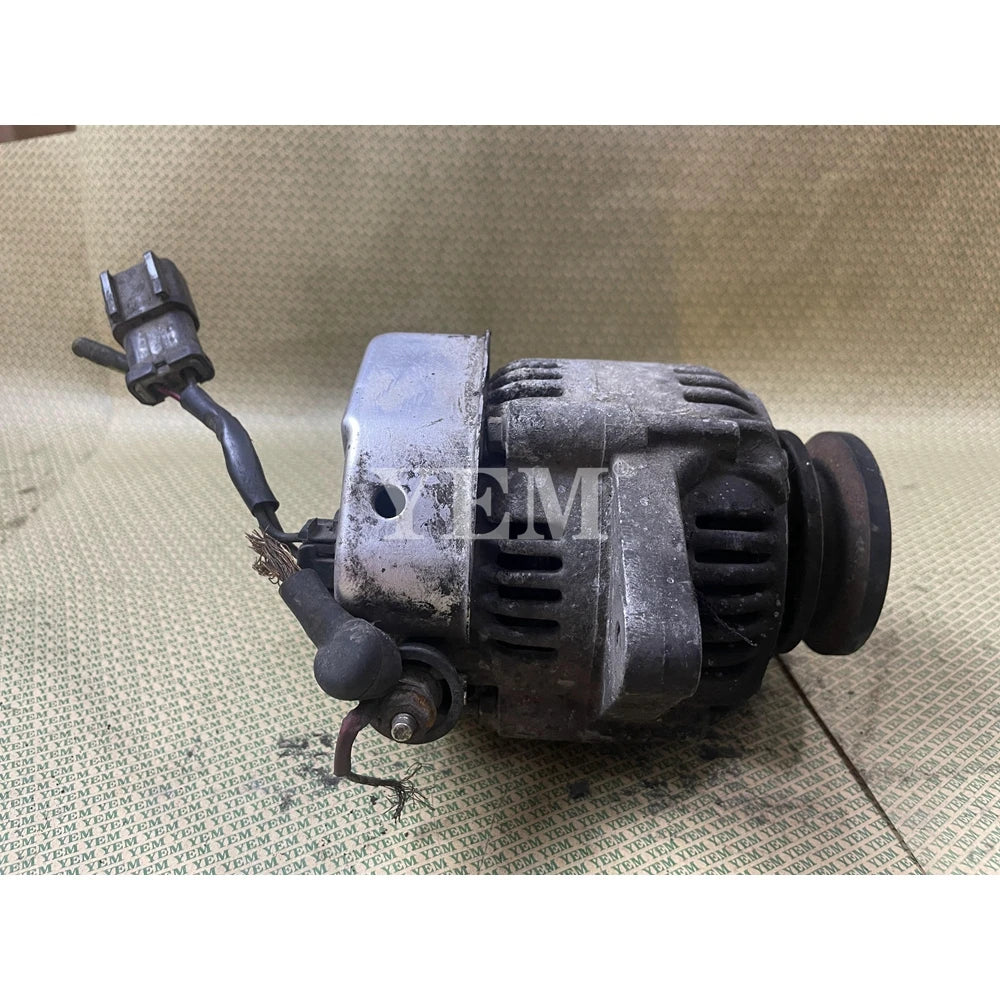 FOR YANMAR ENGINE 4TN78 ALTERNATOR (USED) For Yanmar