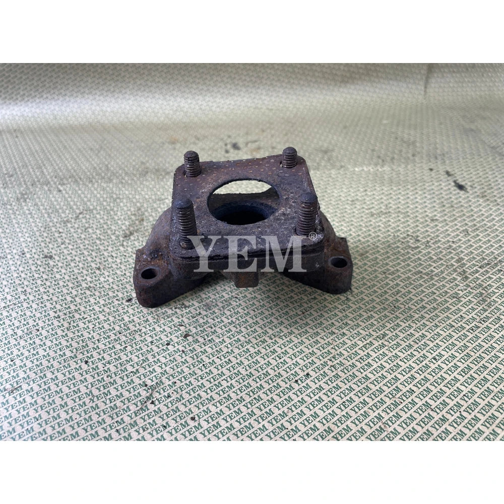 SECOND HAND EXHAUST MANIFOLD FOR MITSUBISHI L2E DIESEL ENGINE PARTS For Mitsubishi