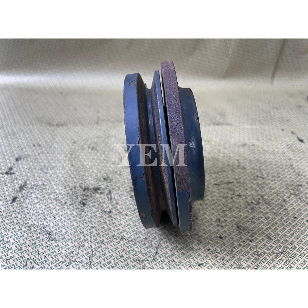 SECOND HAND CRANK PULLEY FOR KUBOTA F2803 DIESEL ENGINE PARTS For Kubota