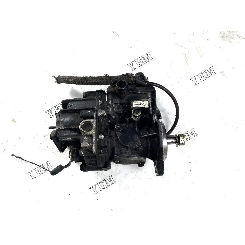 competitive price YM719266-51210 Fuel Injection Pump Assy For Yanmar 3TNV68 excavator engine part YEMPARTS