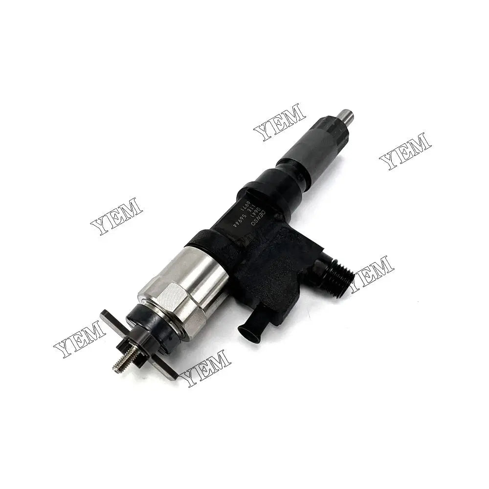 competitive price 8-98280697-1 Injector For Isuzu 4HK1 excavator engine part YEMPARTS