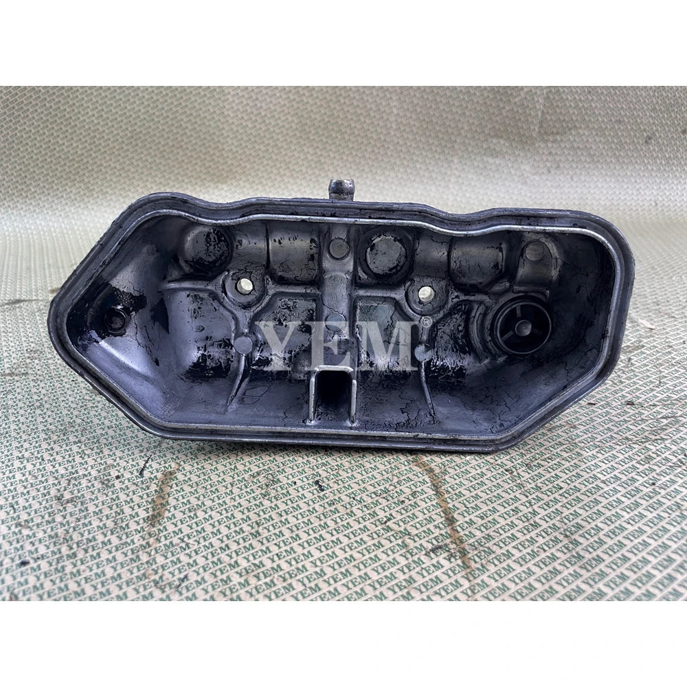 FOR MITSUBISHI ENGINE L2E VALVE CHAMBER COVER For Mitsubishi