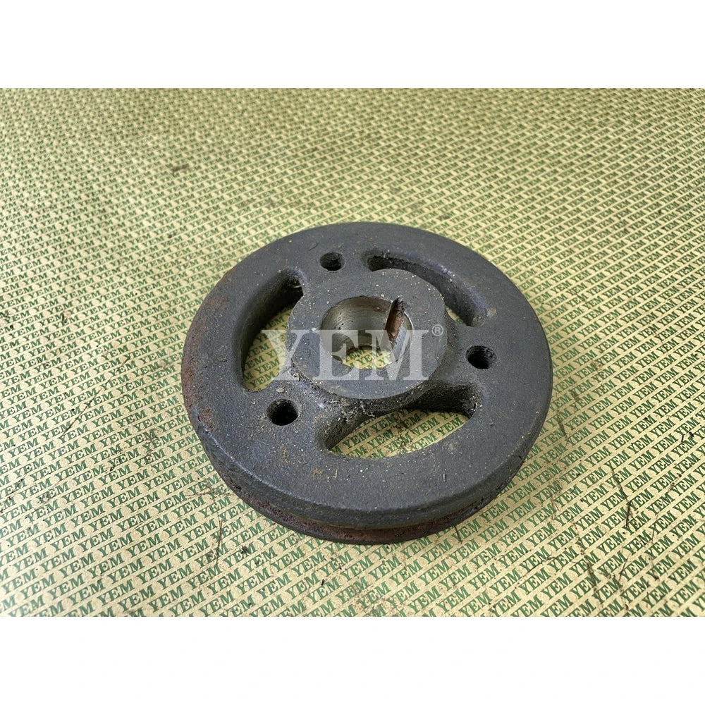 USED L2E CRANKSHAFT PULLEY FOR MITSUBISHI DIESEL ENGINE SPARE PARTS For Mitsubishi